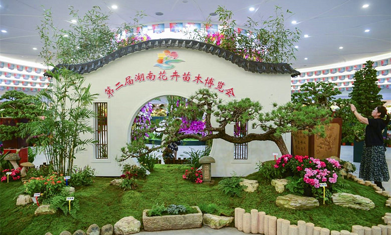 花博会室内展区一角。方阳摄